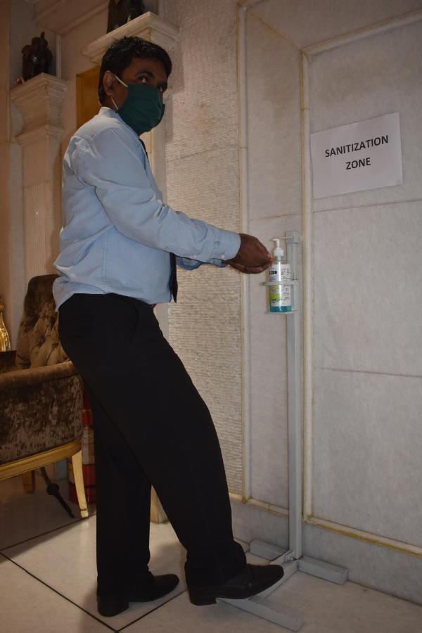 Hotel Swaran Palace Delhi  Dış mekan fotoğraf