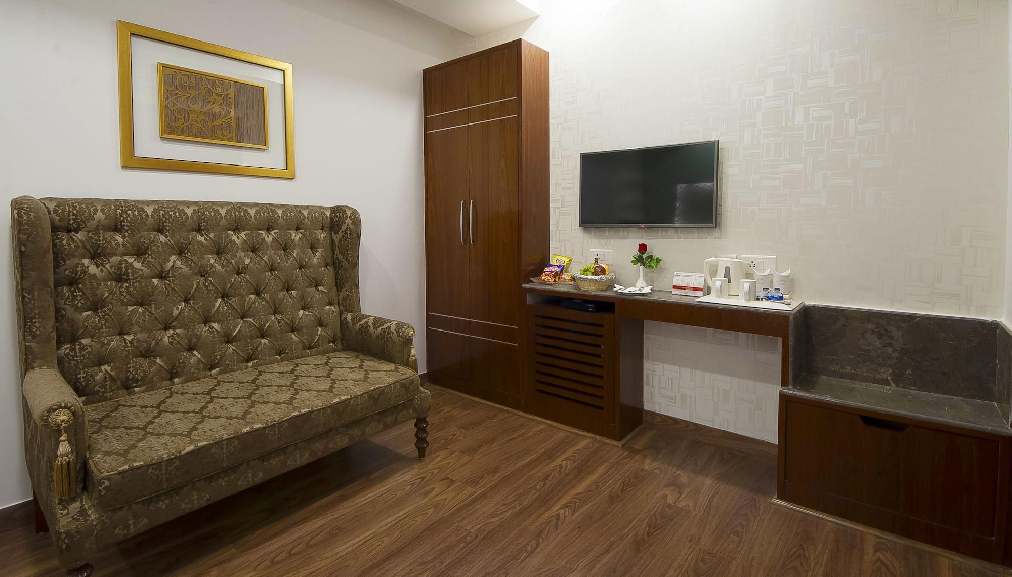 Hotel Swaran Palace Delhi  Dış mekan fotoğraf