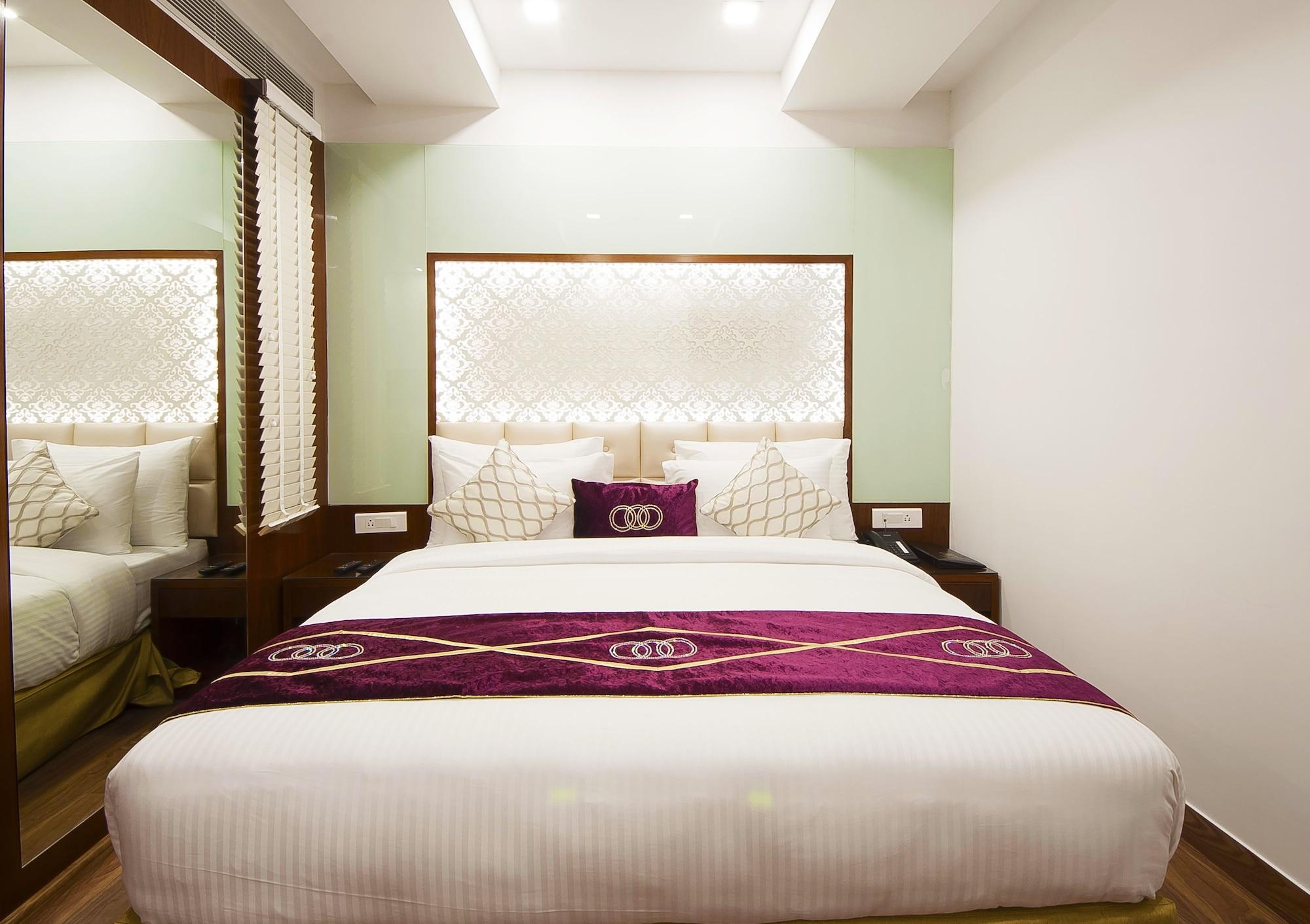 Hotel Swaran Palace Delhi  Dış mekan fotoğraf
