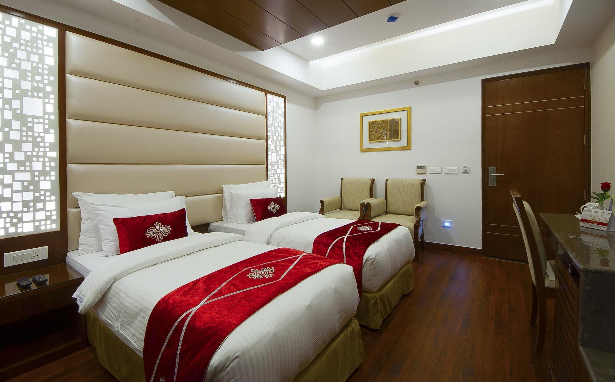 Hotel Swaran Palace Delhi  Dış mekan fotoğraf