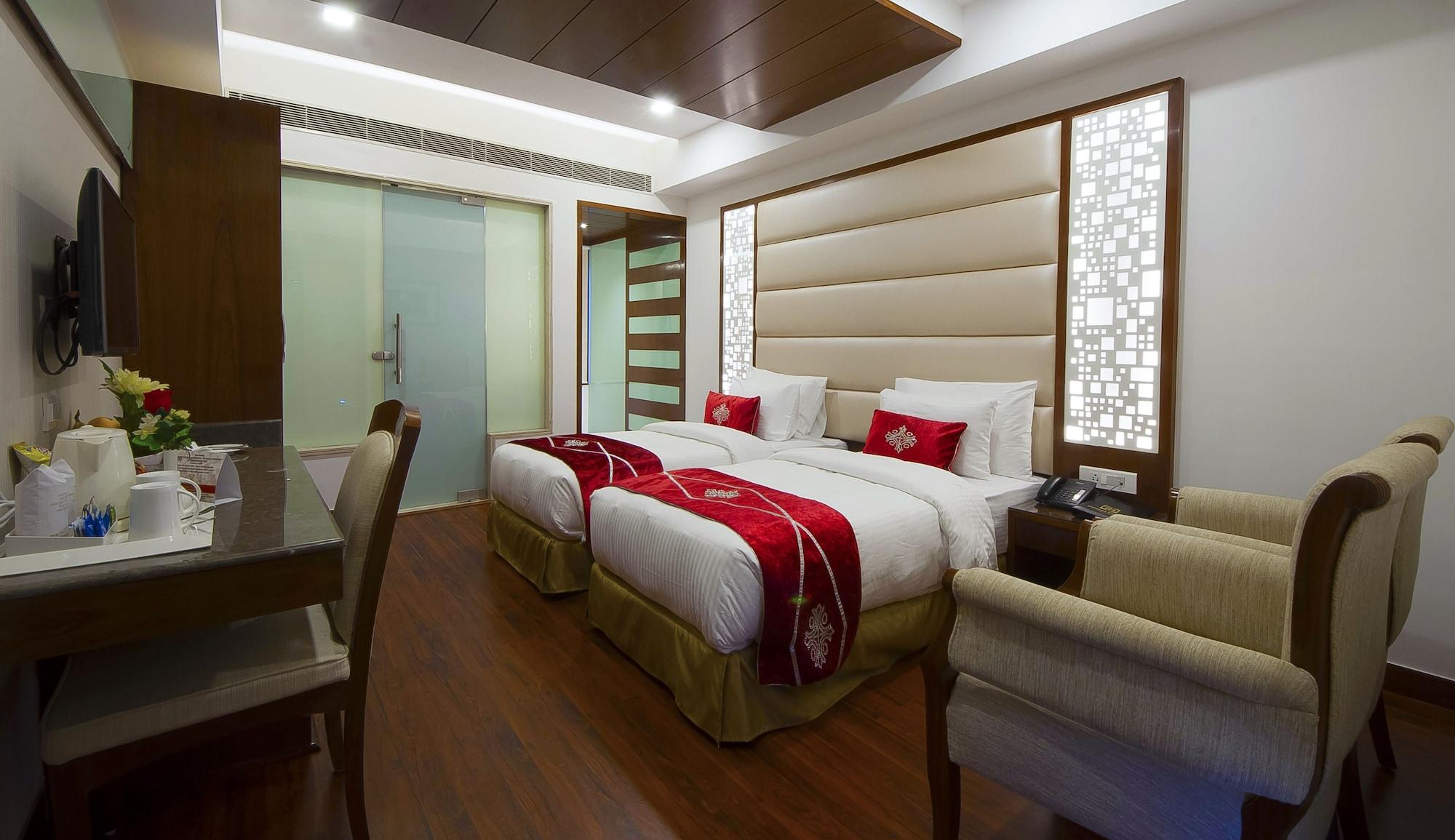 Hotel Swaran Palace Delhi  Dış mekan fotoğraf
