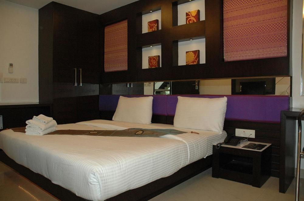 Hotel Swaran Palace Delhi  Dış mekan fotoğraf