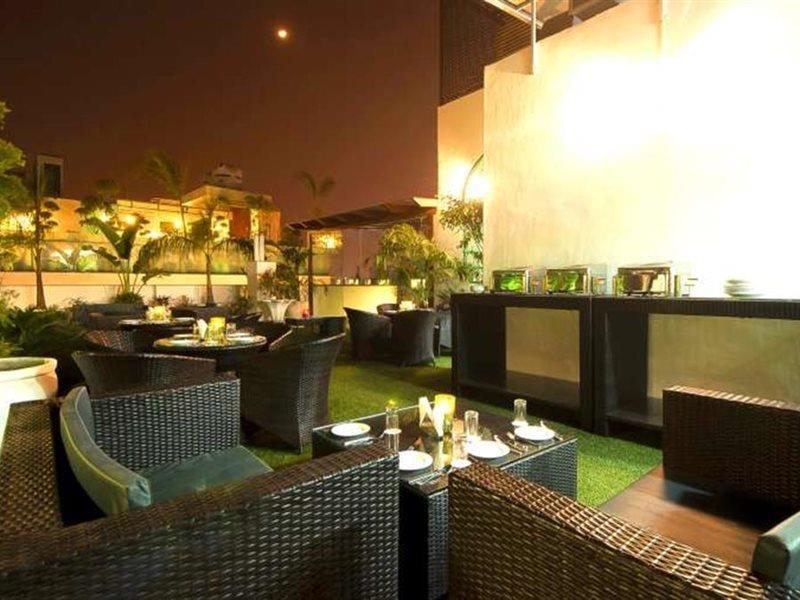 Hotel Swaran Palace Delhi  Dış mekan fotoğraf