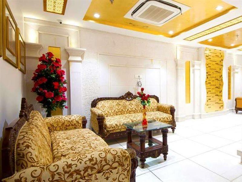 Hotel Swaran Palace Delhi  Dış mekan fotoğraf