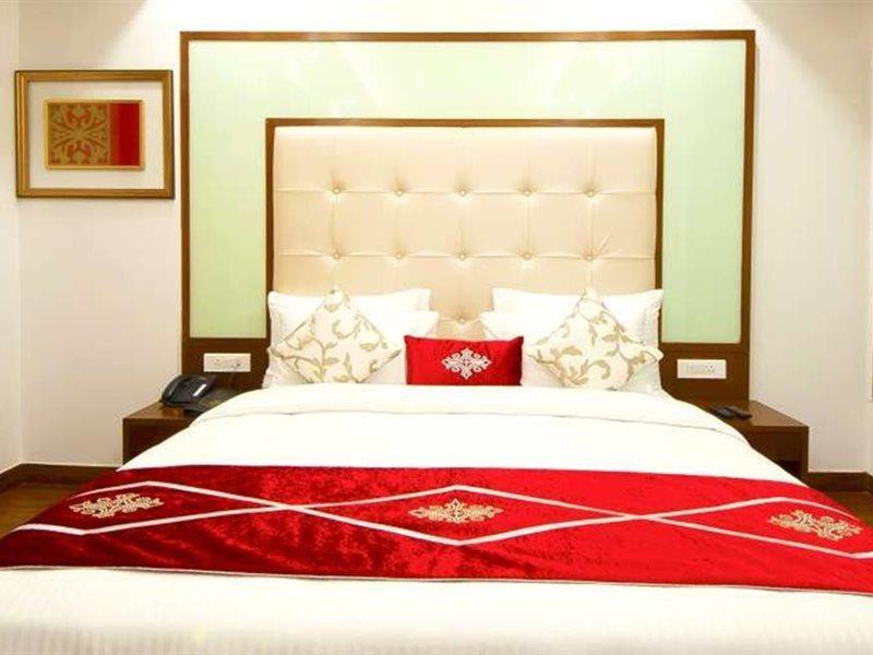 Hotel Swaran Palace Delhi  Dış mekan fotoğraf