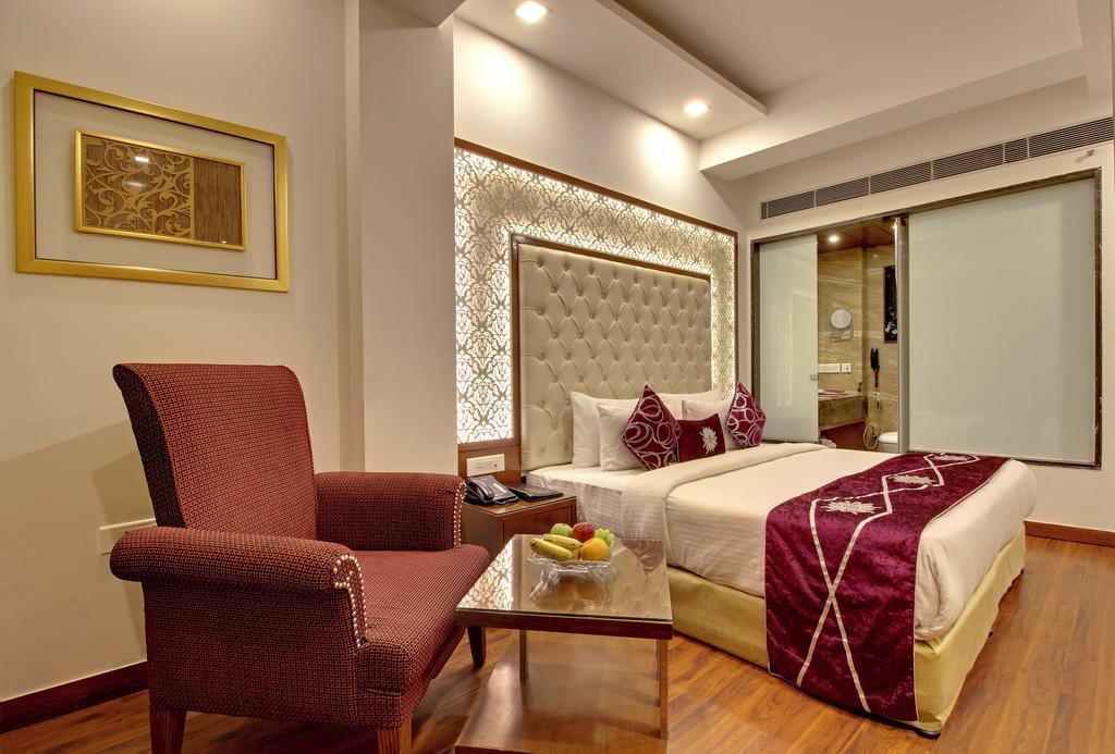 Hotel Swaran Palace Delhi  Dış mekan fotoğraf