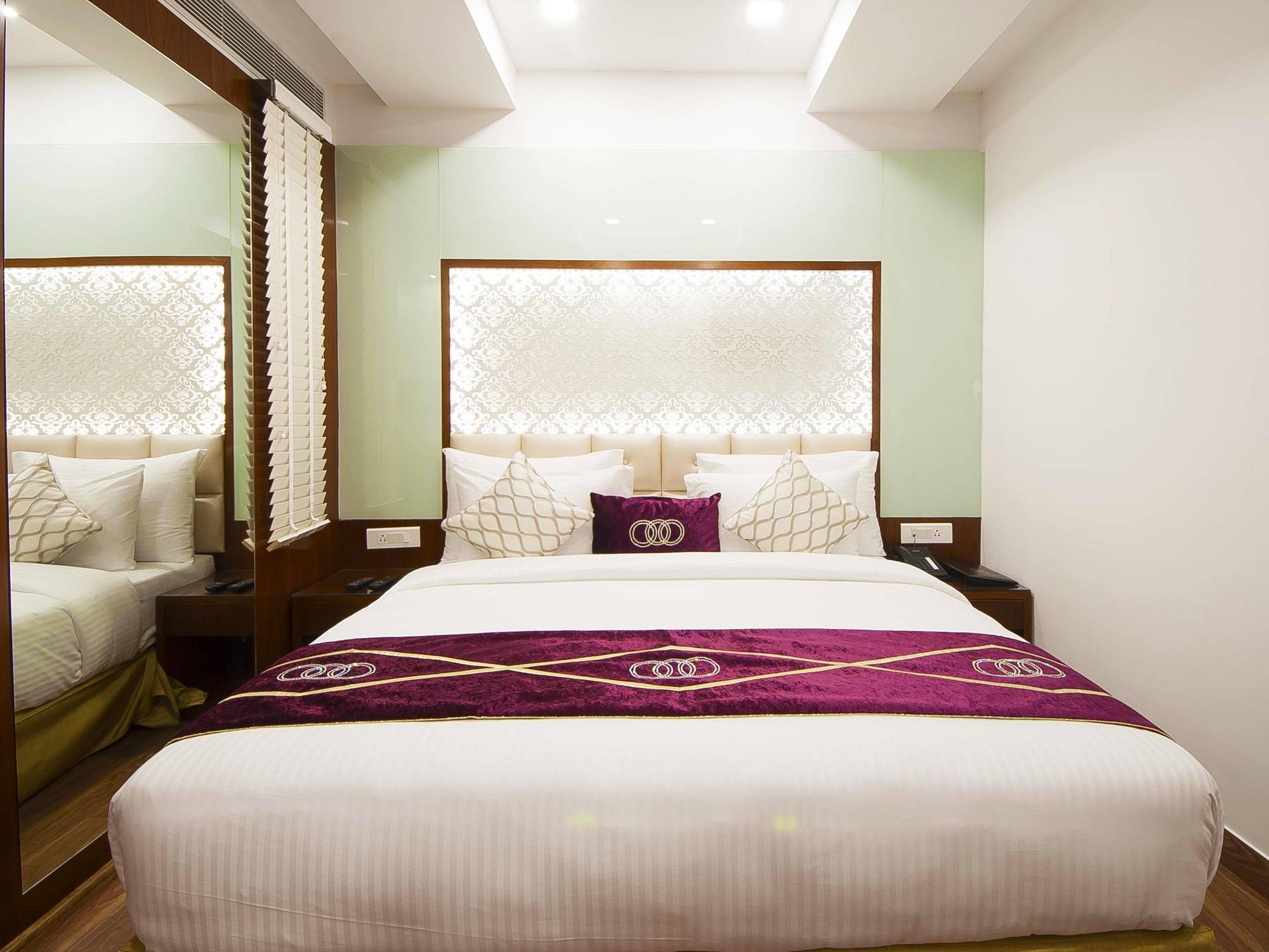 Hotel Swaran Palace Delhi  Dış mekan fotoğraf
