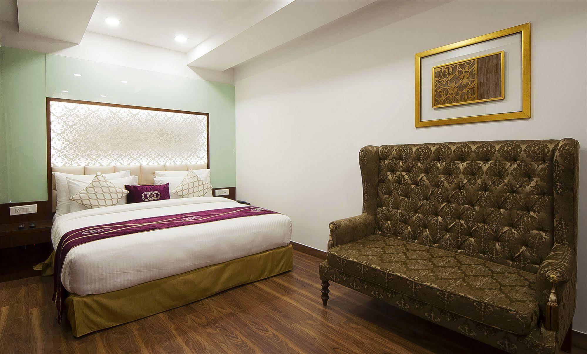 Hotel Swaran Palace Delhi  Dış mekan fotoğraf