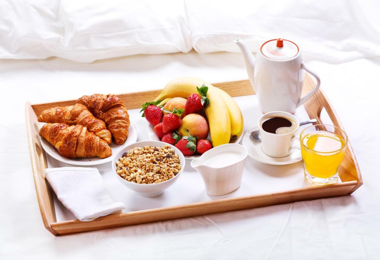 Hotel Swaran Palace Delhi  Dış mekan fotoğraf